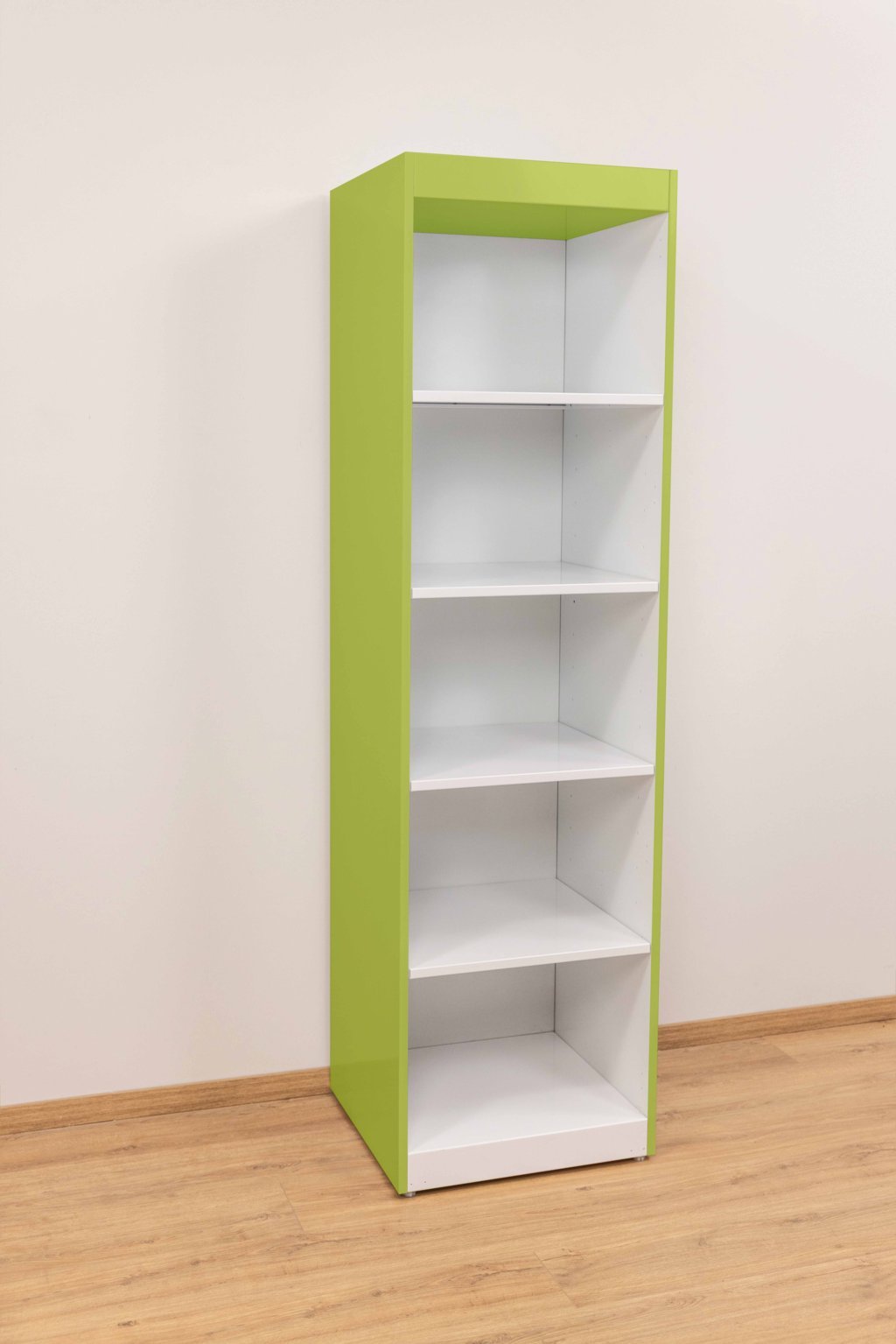 Scaffale per dispensa