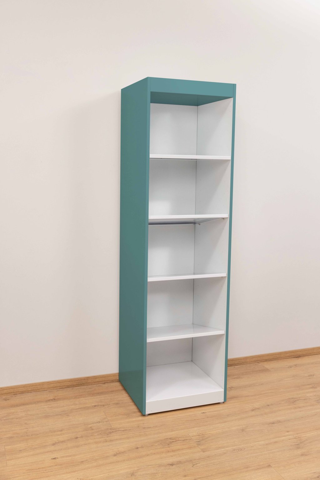 Scaffale per dispensa